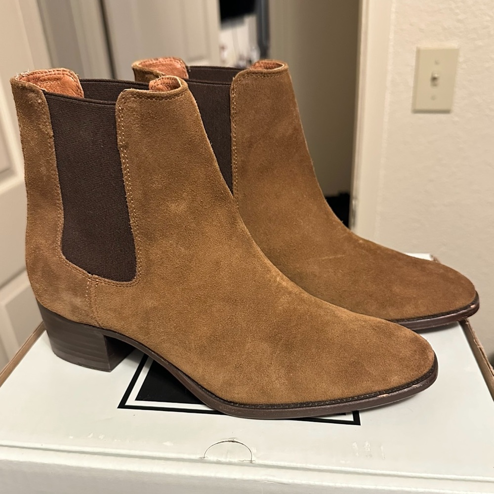 Frye Dara Chelsea Bootie